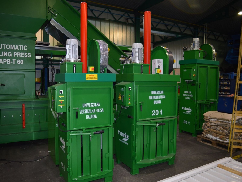 Vertical press baler