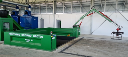 Receiving chamber